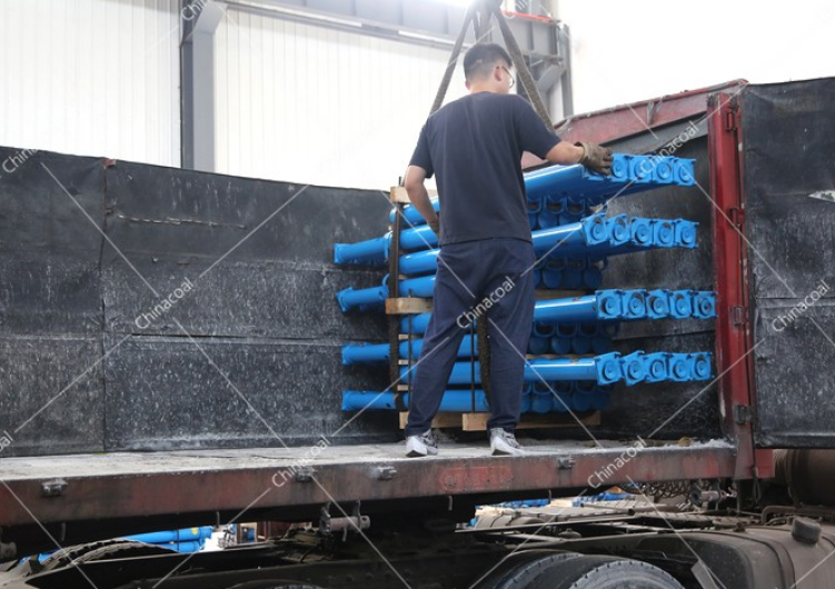 China Coal Group Sent A Batch Of Hydraulic Props And Metal Roof Beams To Qinghai